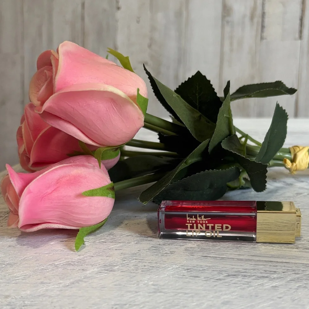 Red Tinted Lip‎ Oil